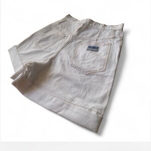 |Breaker Jeans| High-waisted White Vintage Shorts Size 28 Waist Tummy Control!